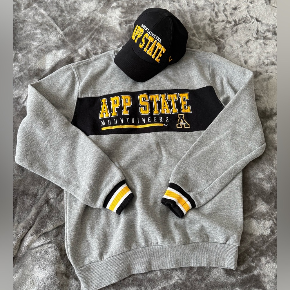 APP STATE Crewneck & Hat